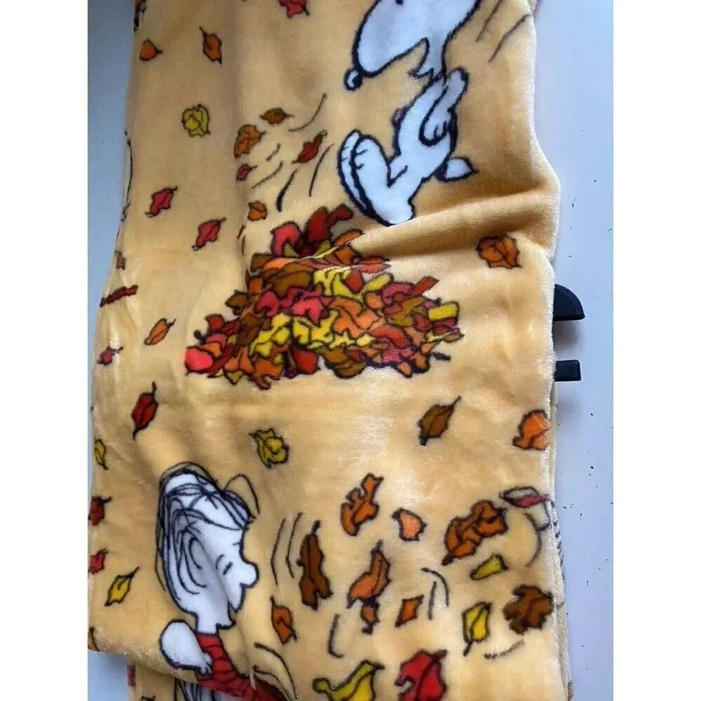PEANUTS SNOOPY Charlie Brown Soft THROW‎ Blanket 50”x70” Autumn Fall Leaves NEW